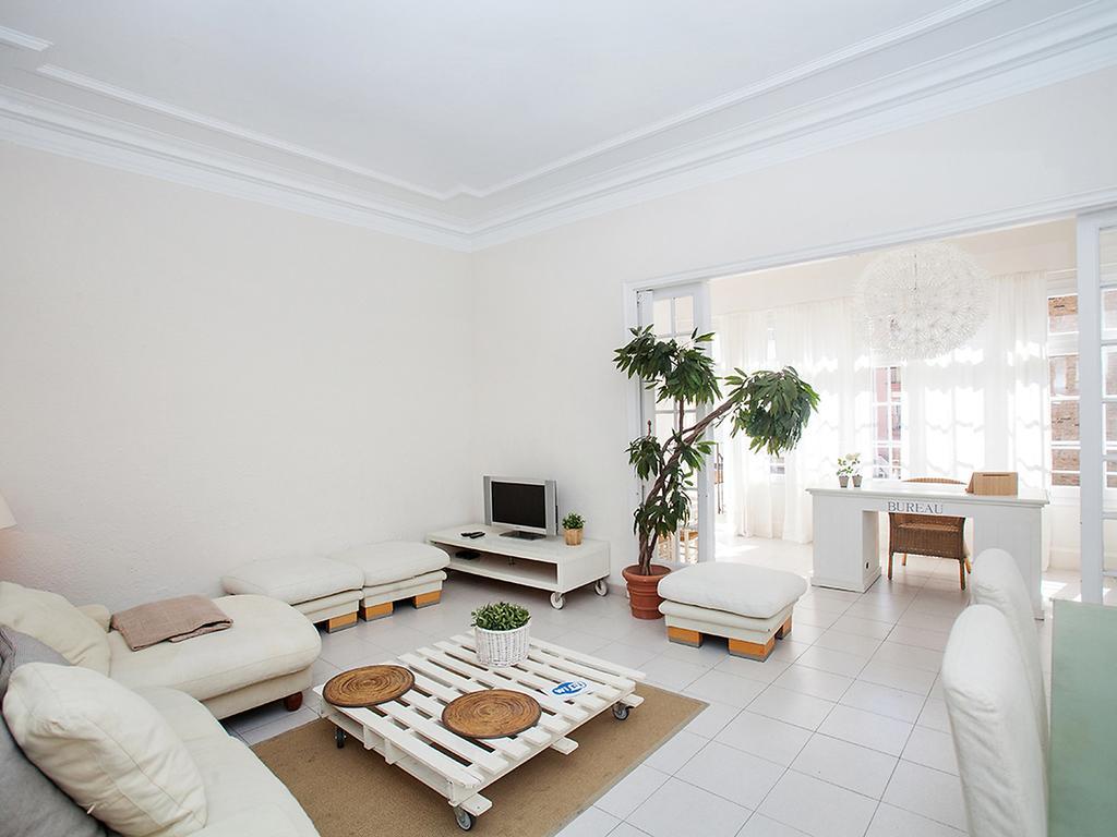 Apartment Sants-Les Corts Galileu By Interhome Барселона Экстерьер фото