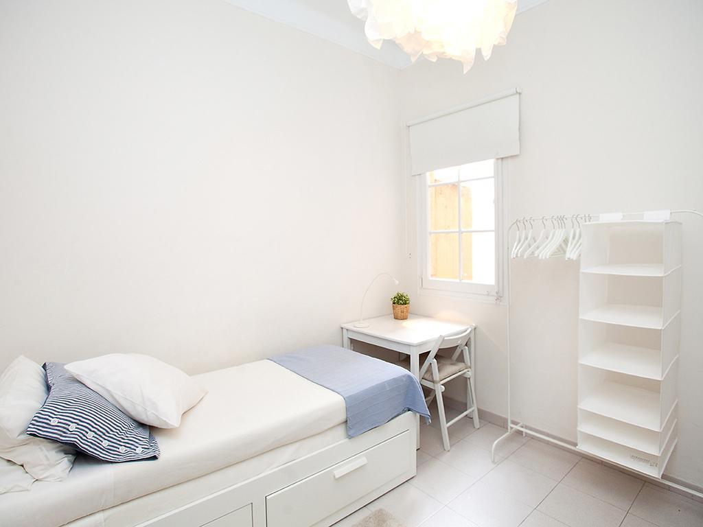 Apartment Sants-Les Corts Galileu By Interhome Барселона Экстерьер фото